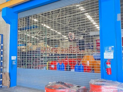 รับติดตั้งประตูม้วนแบบโปร่ง